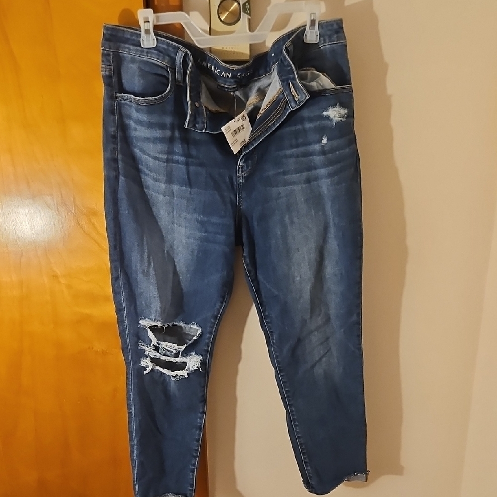 American Eagle Outfitters Women's Cropped Distressed Jeans - Blue